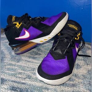 🏀 Nike LeBron 18 XVII Low Lakers Shoe